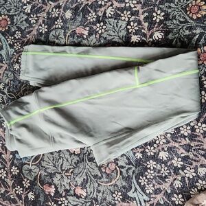 Fabletics Motion 365 High Waist Pocket Legging Sage Green Contrast Stitching